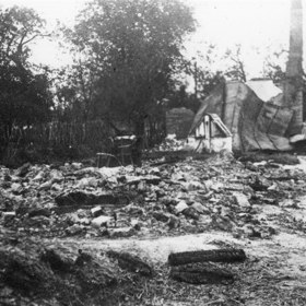 Byla zde postavena škola, kde se vyučovalo v českém jazyce. 