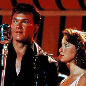  Patrick Swayze byl za roli Johnnyho nominován na Zlatý glóbus v kategorii filmová komedie a muzikál. Porazil ho Robin Williams za Dobré ráno, Vietname.