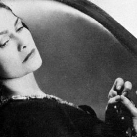 Rodiče vstoupili do manželství až v roce 1884.