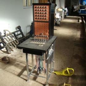 Telefonní ústředna je zařízení, které zajišťuje spojování telefonních hovorů a další funkce včetně účtování telekomunikačních služeb