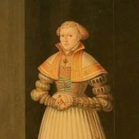 Narodila se v Berlíně a zemřela v Kielu, Holštýnsku.