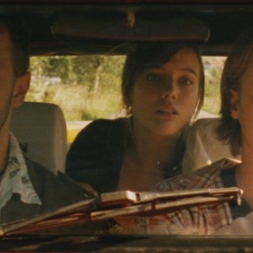 Honza (Kryštof Hádek) je typický městský floutek.