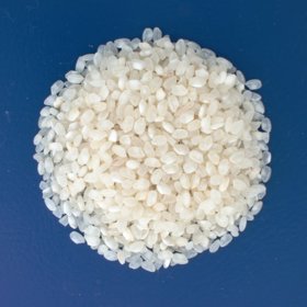 Kulatozrnná rýže je skvělá na rizoto. Můžete z ní udělat dokonalou italskou krémovou pochoutku.