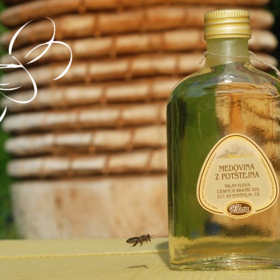 Medovina z rodinné farmy Pleva.