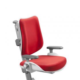 K bytelnému stolu pořiďte dětskou rostoucí ergonomickou židli, aby se mu dobře sedělo, psalo i malovalo. 