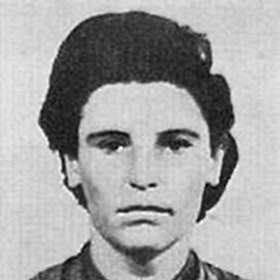 Hildegard Lächert byla dozorkyně v několika nacistických koncentračních táborech. Proslula brutálním chováním vůči vězňům, na které si dokonce pořídila speciální bič z železnou koulí.