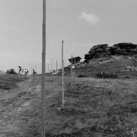 Na vrcholcích skal se měly slétávat čarodějnice, aby zde obcovaly s ďáblem. Snímek z osmdesátých let 20. století.