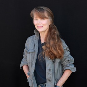 Sissy Spacek (vlastním jménem Mary Elizabeth Spacek) je americká herečka a zpěvačka, držitelka Oscara za nejlepší ženský herecký výkon z roku 1981 za film První dáma country music, později uváděný pod názvem Havířova dcera. Má české kořeny.