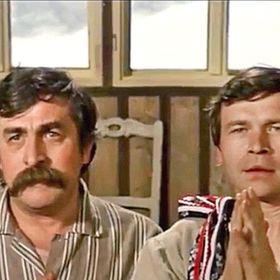 Václav Postránecký byl český herec, režisér a divadelní pedagog. Byl dlouholetým členem Činohry Národního divadla, ztvárnil celou řadu filmových a televizních rolí, např. v komedii S tebou mě baví svět. Věnoval se také dabingu a vyučoval na FAMU.