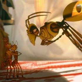 A protože jeho srdce najednou buší příliš rychle, vymění si místo s kamarádem Snovačem, který je voják.