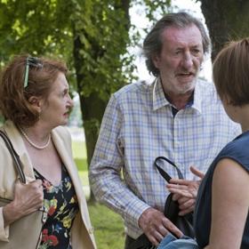 Ten se chce oženit, ale předtím se musí ještě rozvést.