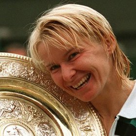 Od chvíle, kdy jí začala trénovat Hana Mandlíková se zlepšila její hra i ve dvouhře.