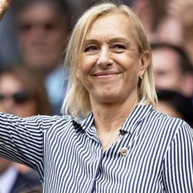 Dnes žije Martina Navrátilová převážně v USA, občas se návštěvou vrací do rodné Prahy, angažuje se v mnoha charitativních projektech.