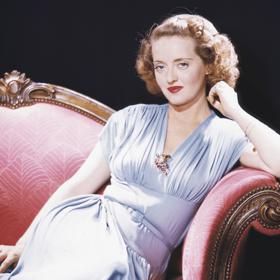 Roku 1977 získala jako první žena v historii Cenu za celoživotní dílo od Amerického filmového institutu.