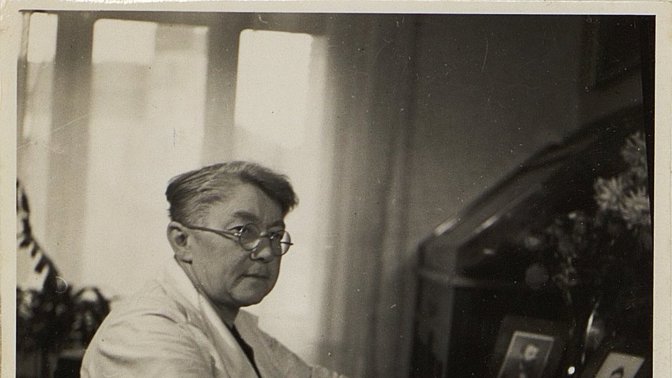 Galerie První česká promovaná lékařka Anna Honzáková Velká feministka