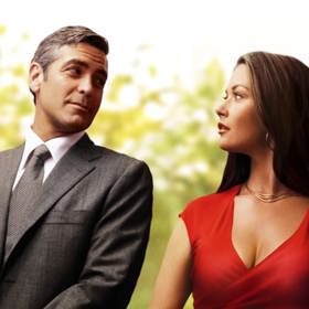 Právník Miles Massey je bohatý, zakládá si na dokonalém zevnějšku, má bezchybnou manikúru i zářivě bílé zuby. 