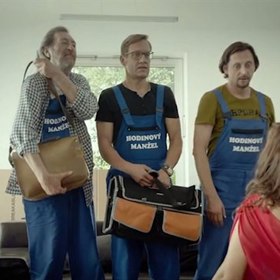 Nad Milanem se vznáší hrozba exekuce za nesplácení úvěru, který si vzal na provoz bazénu.