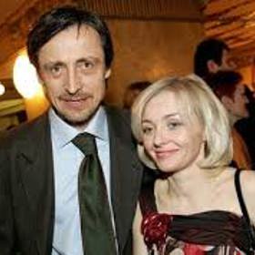 Před filmovou kamerou stála Veronika Žilková poprvé v osmnácti letech, kdy se objevila ve filmu Dívka s mušlí.