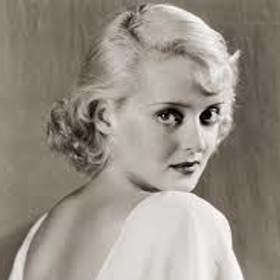 Ruth Elizabeth Davisová byla hereckou ikonou mezi americkými hvězdami filmu, televize a divadla, jež byla známa nejen svým důvtipem.