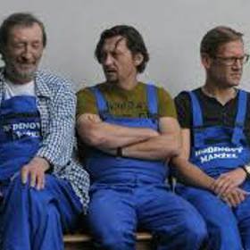 Ten jim jednoho dne jako nevyhovující vypustí hygiena a čtveřice se tak rázem ocitá doslova na dně.