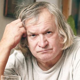 Na konci 60. let byl ministrem vnitra skupiny, která vznikla v hospodě U křižovníků na Starém Městě, Křižovnické školy čistého humoru bez vtipu, kde mimo jiné působili Karel Nepraš a Eugen Brikcius, který je autorem přízviska Magor.