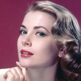 Měla celkem tři sourozence: starší sestru Margaret Katherine, staršího bratra Johna Brendana Jr. a mladší sestru Elizabeth Anne. 