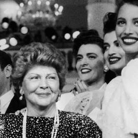 Burdová byla silně ambiciózní a trpělivě odolávala jak své obchodní konkurenci, tak i vnitřní kritice.