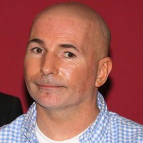 Do povědomí diváků vstoupil ve svých 16 letech rolí kominického učně ve filmu Discopříběh. V dospělosti se filmu věnoval sporadicky, divadlu prakticky vůbec. Později údajně na několik let přesídlil do Španělska, kde si měl otevřít restauraci. Začátkem nového tisíciletí se zřejmě zčásti vrátil do Česka a objevil se v několika filmových a společenských projektech.