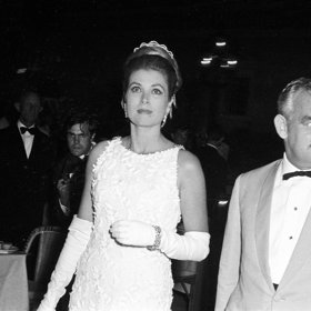 Své jméno obdržela po sestře svého otce, která zemřela jako velmi mladá.