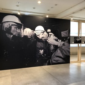 Národní archiv připravil u příležitosti 30. výročí přelomových událostí roku 1989 výstavu nazvanou „Havel na Hrad. Příběh roku 1989“. Ideovým záměrem výstavy je na půdorysu cesty Václava Havla od disentu na Hrad dokumentovat přerod naší společnosti z totalitní na demokratickou. 