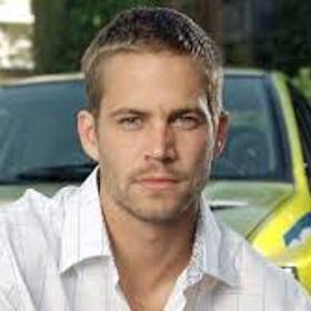 Zemřel při autonehodě ve věku čtyřiceti let.