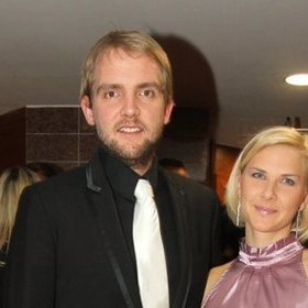 V roce 2009 se oženil s právničkou Janou Hlaváčkovou (sestrou tenistky Andrey Hlaváčkové). Rozvedli se v červnu 2013.