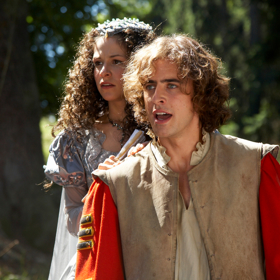 Premiéru měl film v únoru 2008. Pohádka spojuje a propojuje příběhy dvou Drdových pohádek, O princezně, která hádala, až prohádala a O Matějovi a Majdalence, které pocházejí z knihy České pohádky.