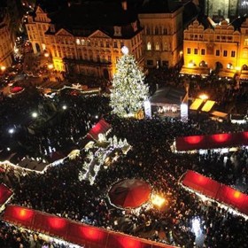 Vánoční trhy na Staroměstském náměstí.