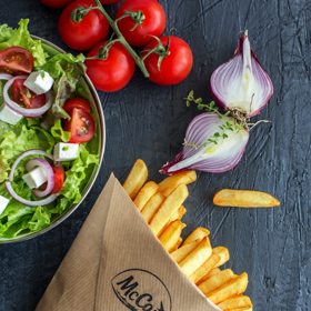 Umět usmažit hranolky, aby byly zlaté a křupavé je základ.