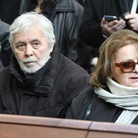 Poté zakotvil až do roku 1992 v Činoherním klubu, kde si svými výkony získal oblibu i u kritiky.