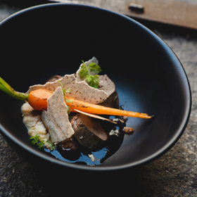 Zimní šestnáctiboj poběží v restauraci Benjamin od 14.12. do 14.1., vždy od 19h a cena činí 2500 Kč.