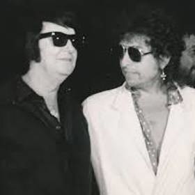 Skupina se pravidelně objevovala ve vysílání rádia KERB v texaském Kermitu. Pronikla i do vysílání místní televizní stanice. Jedním z hostů jejich pořadu byl i Johnny Cash, který jim doporučil, aby se pokusili získat kontrakt u hudebního vydavatelství Sun Records producenta Sama Phillipse.