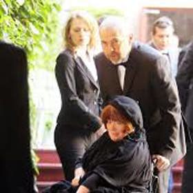 Mimo jiné moderoval např. cenu TýTý, soutěžní pořad O poklad Anežky České, StarDance …když hvězdy tančí. Velmi populární jsou i jeho rozhovory s osobnostmi Na plovárně, které byly zpracovány i v knižní podobě. Moderuje i televizní zpravodajství z Mezinárodního filmového festivalu v Karlových Varech.