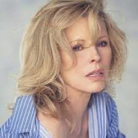 Kimila Ann "Kim" Basinger je americká herečka a bývalá modelka, držitelka Oscara a Zlatého glóbu.