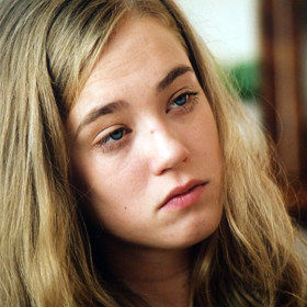 Horem pádem je český film z roku 2004 režírovaný Janem Hřebejkem.