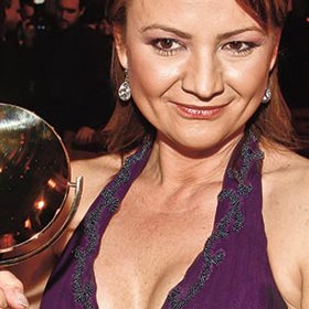 Dne 16. 6. 2013 po Událostech České televize oznámila odchod z moderování tohoto pořadu. 