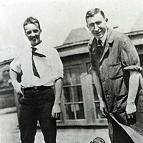 roku 1889 německý doktor Oscar Minkowski dělal pokusy na psech, při kterých zjistil souvislost mezi slinivkou a diabetem