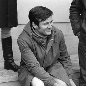 Mezi jeho blízké spolupracovníky patřili např. hudební skladatelé Karel Mareš či Karel Svoboda.