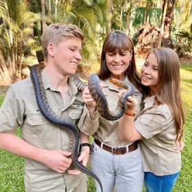 Do boje o jejich záchranu se zapojila i rodina legendárního lovce krokodýlů Steva Irwina.