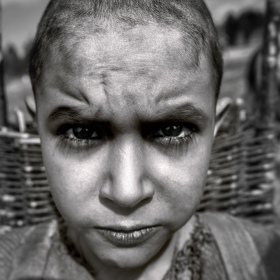 Film je černobílý. Natáčel se částečně v mezislověnštině, umělém slovanském mezijazyku.