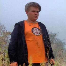 Jedním z účastníků reality show I am Fighter je Daniel Bureš z Mladé Boleslavi. Jak sám říká, vždy byl zakřiknutý obézní zrzavý kluk, kterého šikanovali...