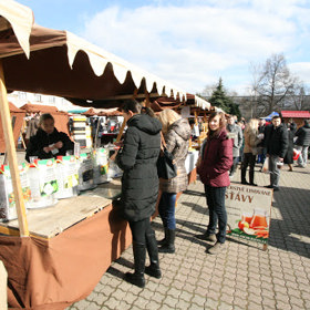 Farmářské trhy na Kubání nejsou tak velké jako v centru. 