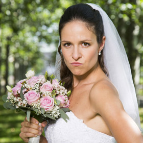 Komedie o Markovi, který miluje Martu a žije s ní, zároveň ale miluje i Soňu a také s ní žije.