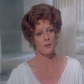 Matku Kaliba, bohyni Thetis, si zahrála Maggie Smithová. I ona připravila ze msty Perseovi příkoří.